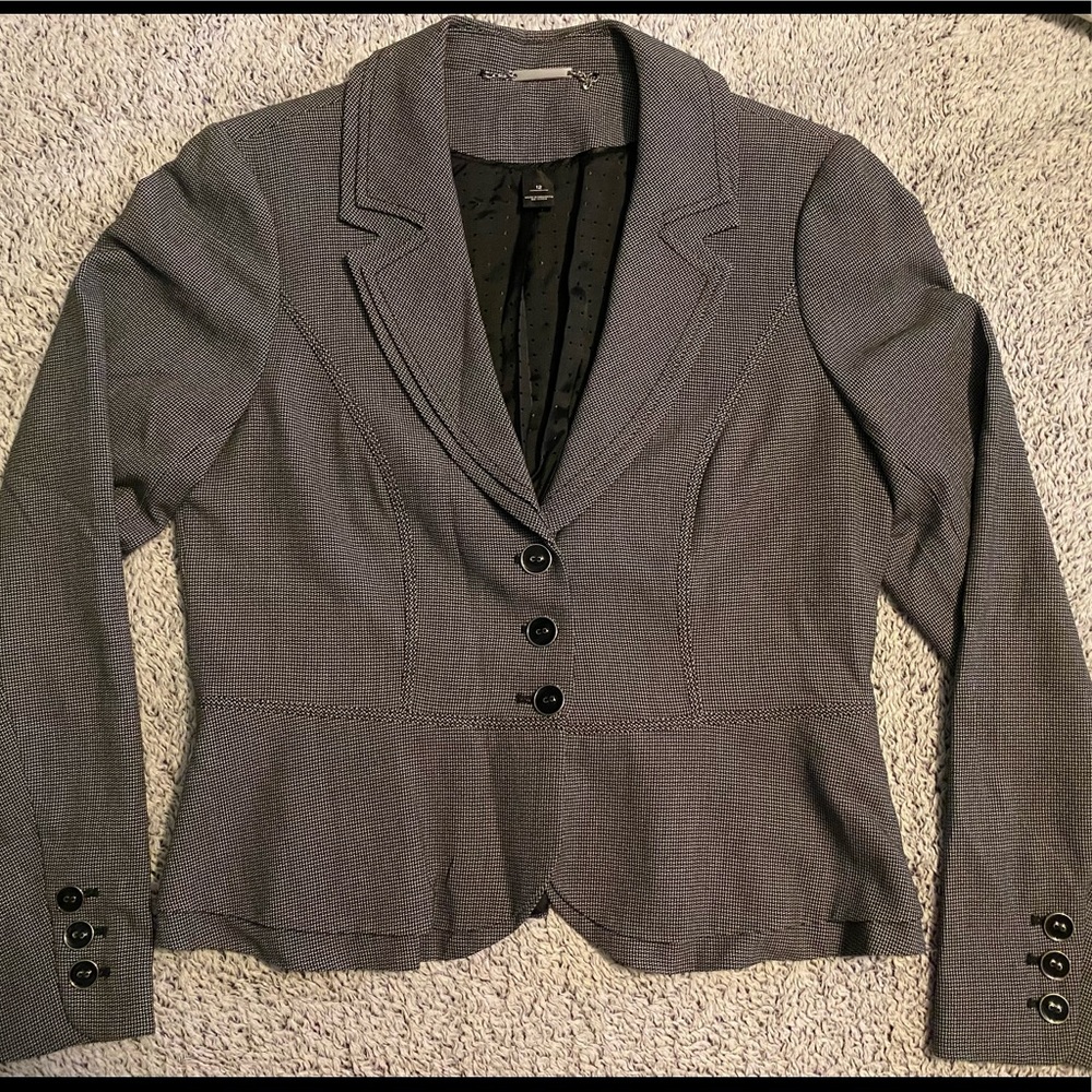 White House black market suit